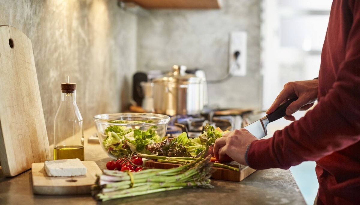 5 Tips for Make-Ahead Lunch Salads that Actually Stay Fresh